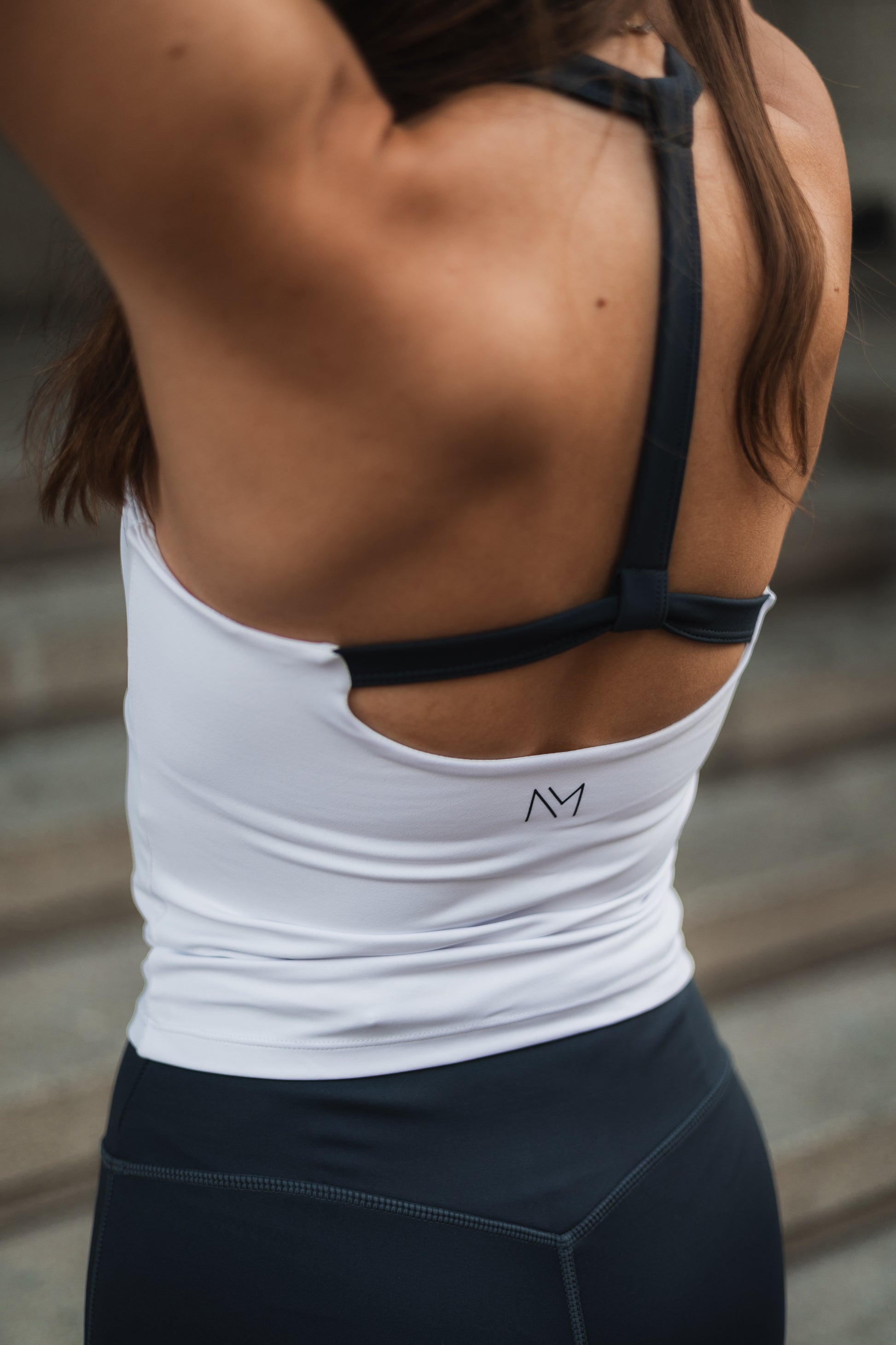 Form Halter Tank
