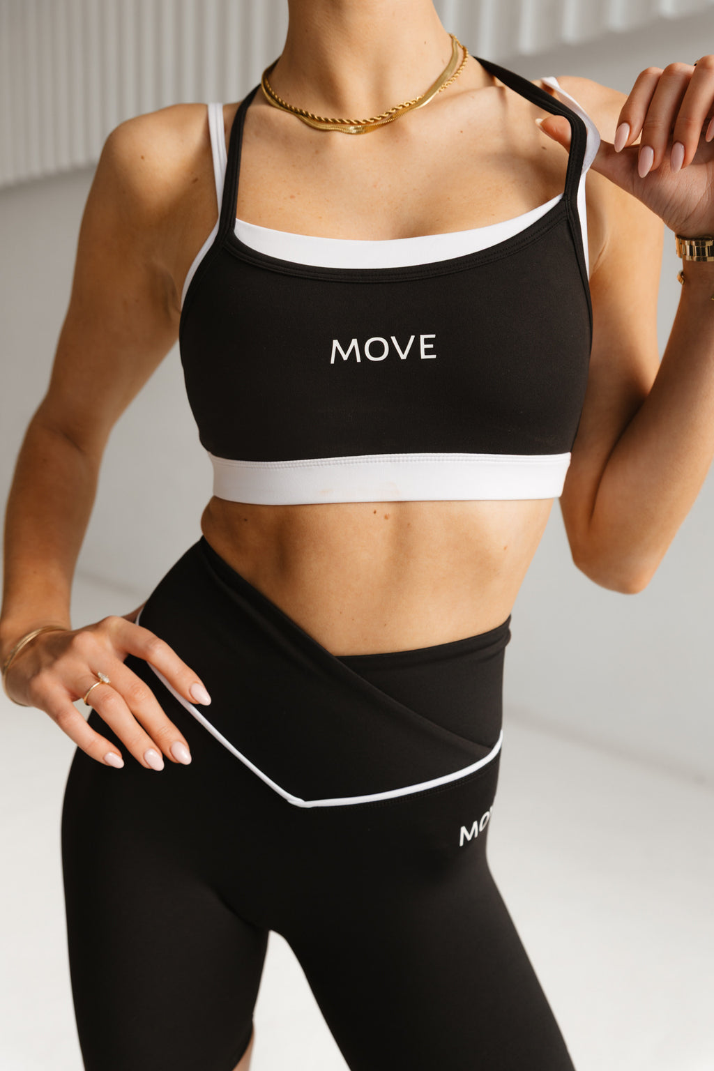 Motion Cross Sports Bra